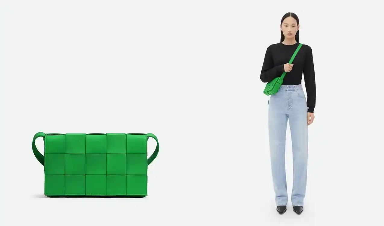 보테가베네타 가방 종류 ② 카세트백